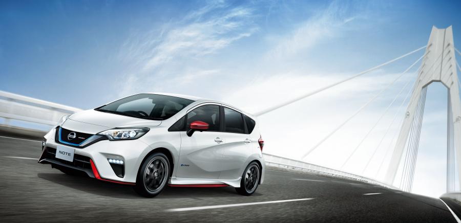  Nissan Note e-POWER Nismo (E12) 2016 года  (фото 2 из 24)